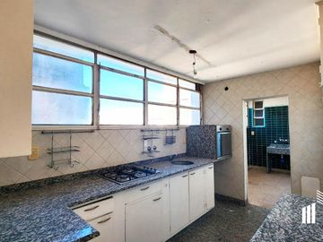 Departamento en venta 4 dormitorios  ubicación estratégica Centro Rosario