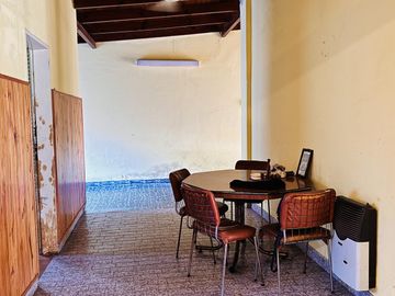 Casa zona Centro Colón Importante Lote