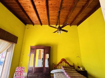 Casa zona Centro Colón Importante Lote