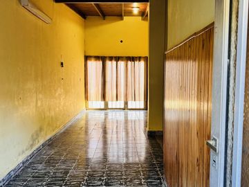 Casa zona Centro Colón Importante Lote