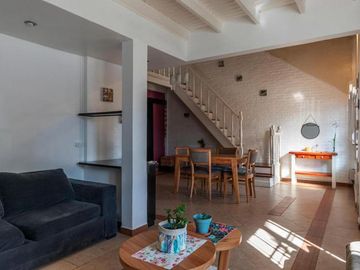 Espectacular casa a metros del Parque Lineal