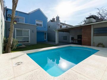 Espectacular casa a metros del Parque Lineal