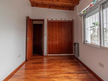 Espectacular casa a metros del Parque Lineal