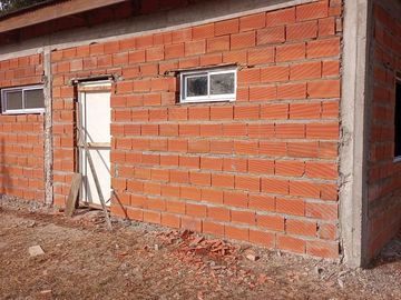 Casa en venta - 2 Dormitorios 2 Baños - Cochera - 495Mts2 - Nueva Atlantis