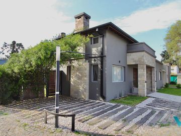 Casa  en venta  Ituzaingó Norte  Barrio Privado Los Olivos