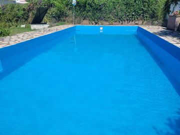 Casa chalet venta City Bell entre caminos asfalto servicios lote 17x38 parque pileta