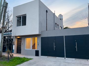 Excelente Dúplex de Calidad a Estrenar en Venta en Ituzaingó