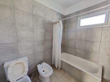Casa con pileta en Santa Guadalupe Pilar del Este