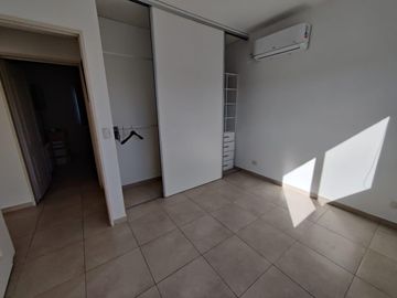 Casa con pileta en Santa Guadalupe Pilar del Este