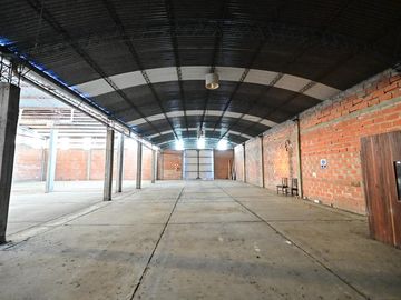 Naves Industriales