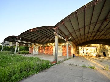 Naves Industriales