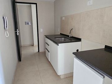 A ESTRENAR DPTOS 2 DORM, PISCINA, QUINCHO