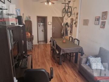 Av. Pueyrredón 600 Departamento en venta 3 ambientes en 1er. piso por escalera.