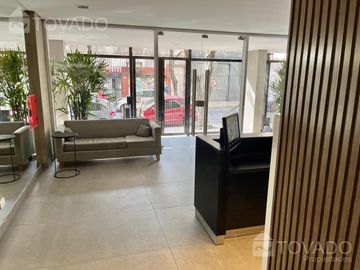 Monoambiente amoblado en Edificio de Categoría! Vista Abierta!