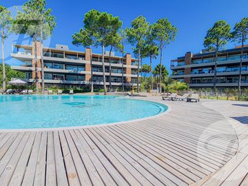 Venta en Renata Norte Pinamar I Departamento de dos dormitorios con terraza y cochera