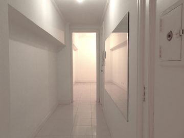 Piso 4 Ambientes con balcónes francés y baulera en Recoleta. APTO CREDITO