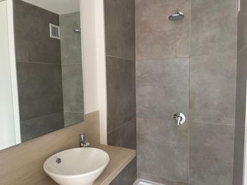 Excelente loft en venta a estrenar con cochera. Distrito Quartier, Retiro.