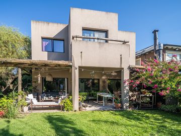 Casa en Venta, 5 Ambientes,  Apta Credito, en Maschwitz Country Club, Escobar, GBA Norte.