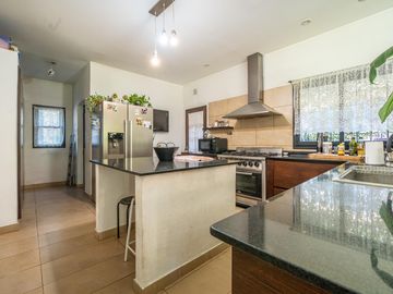 Casa en Venta, 5 Ambientes,  Apta Credito, en Maschwitz Country Club, Escobar, GBA Norte.