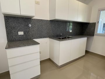 Casa tipo Triplex en Las Margaritas Village - Pilar