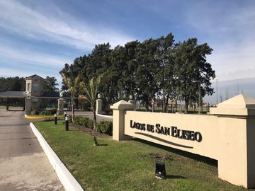 En Venta Casa 5 Ambientes con pileta al lago en Lagos de San Eliseo - Canning