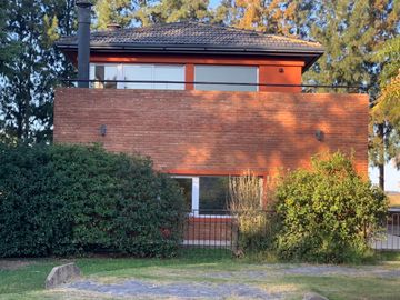 Casa en  Haras Del Sur I, La Plata