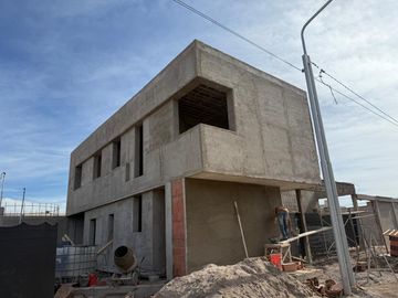 Venta Casa Barrio Rincon del Rio ,Africa y Oceano Indico , Neuquen