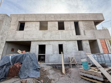 Venta Casa Barrio Rincon del Rio ,Africa y Oceano Indico , Neuquen