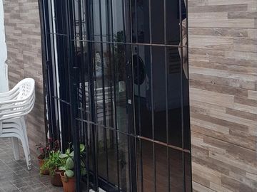 PH en venta - 3 Dormitorios 1 Baño - Cochera - 67mts2 - Puerto, Mar del Plata