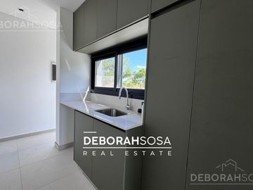 Casa en Venta 4 ambientes con pileta Puertos Zona Norte