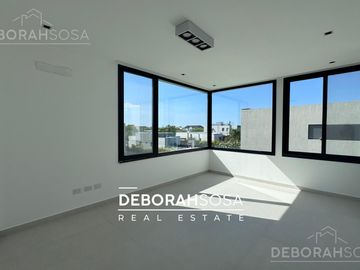 Casa en Venta 4 ambientes con pileta Puertos Zona Norte