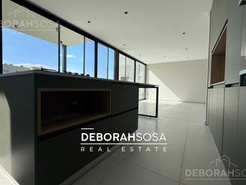 Casa en Venta 4 ambientes con pileta Puertos Zona Norte
