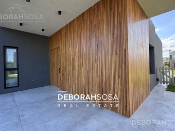 Casa en Venta 4 ambientes con pileta Puertos Zona Norte