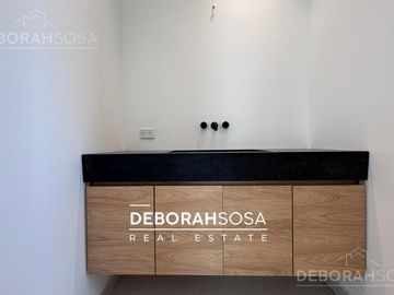 Casa en Venta 4 ambientes con pileta Puertos Zona Norte
