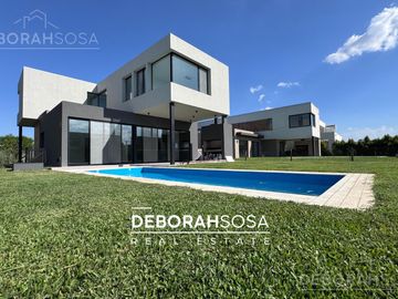 Casa en Venta 4 ambientes con pileta Puertos Zona Norte