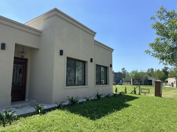 Venta Casa a estrenar - Barrio Privado Santo Tomas - Pilar | VCO Propiedades