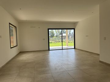 Venta Casa a estrenar - Barrio Privado Santo Tomas - Pilar | VCO Propiedades