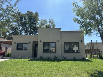 Venta Casa a estrenar - Barrio Privado Santo Tomas - Pilar | VCO Propiedades