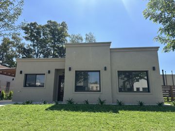 Venta Casa a estrenar - Barrio Privado Santo Tomas - Pilar | VCO Propiedades