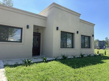 Venta Casa a estrenar - Barrio Privado Santo Tomas - Pilar | VCO Propiedades