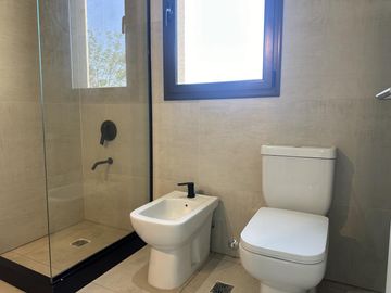 Venta Casa a estrenar - Barrio Privado Santo Tomas - Pilar | VCO Propiedades