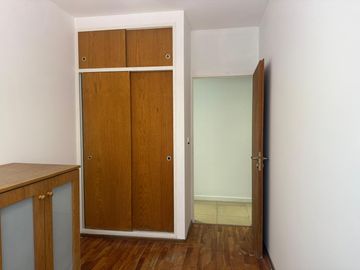 EXCELENTE 3 AMBIENTES CON PATIO APTO VIVIENDA Y PROFESIONAL