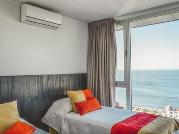 Alquiler por dia, departamento de 4 ambientes con vista al mar en La Perla para 6 personas