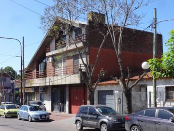 Departamento en venta - 3 Dormitorios 1 Baño - 490Mts2 - Quilmes Oeste
