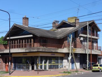 Departamento en venta - 3 Dormitorios 1 Baño - 490Mts2 - Quilmes Oeste