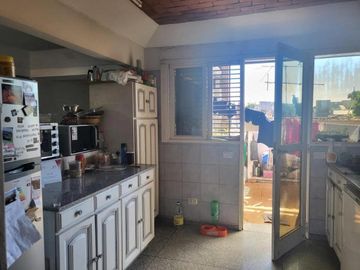 Departamento en venta - 3 Dormitorios 1 Baño - 490Mts2 - Quilmes Oeste