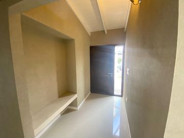 Venta Casa 4 Ambientes a La Laguna en San Benito Villanueva Tigre