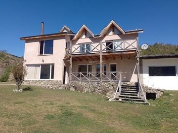 Casa en  Lago Carlos Pellegrini