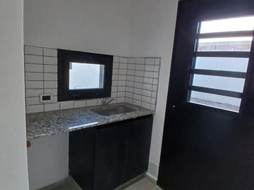 VENDE DÚPLEX A ESTRENAR EN CIPOLLETTI, 3 DORMITORIOS