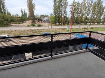 VENDE DÚPLEX A ESTRENAR EN CIPOLLETTI, 3 DORMITORIOS